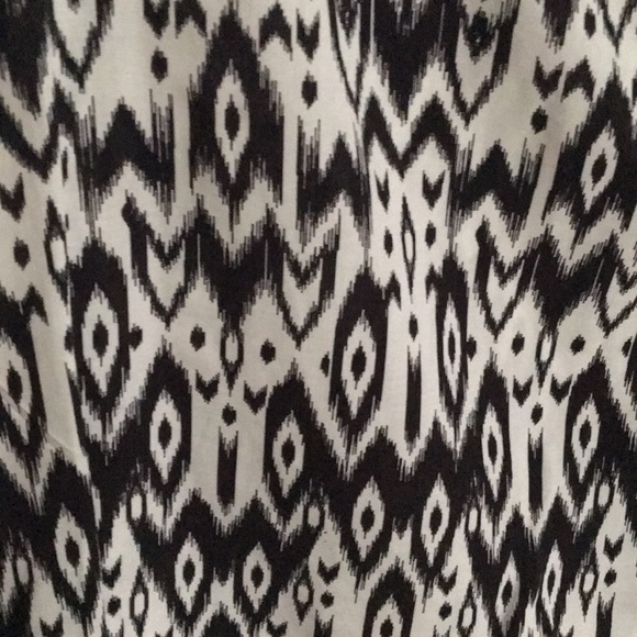 H&M Top - Picture 2 of 3